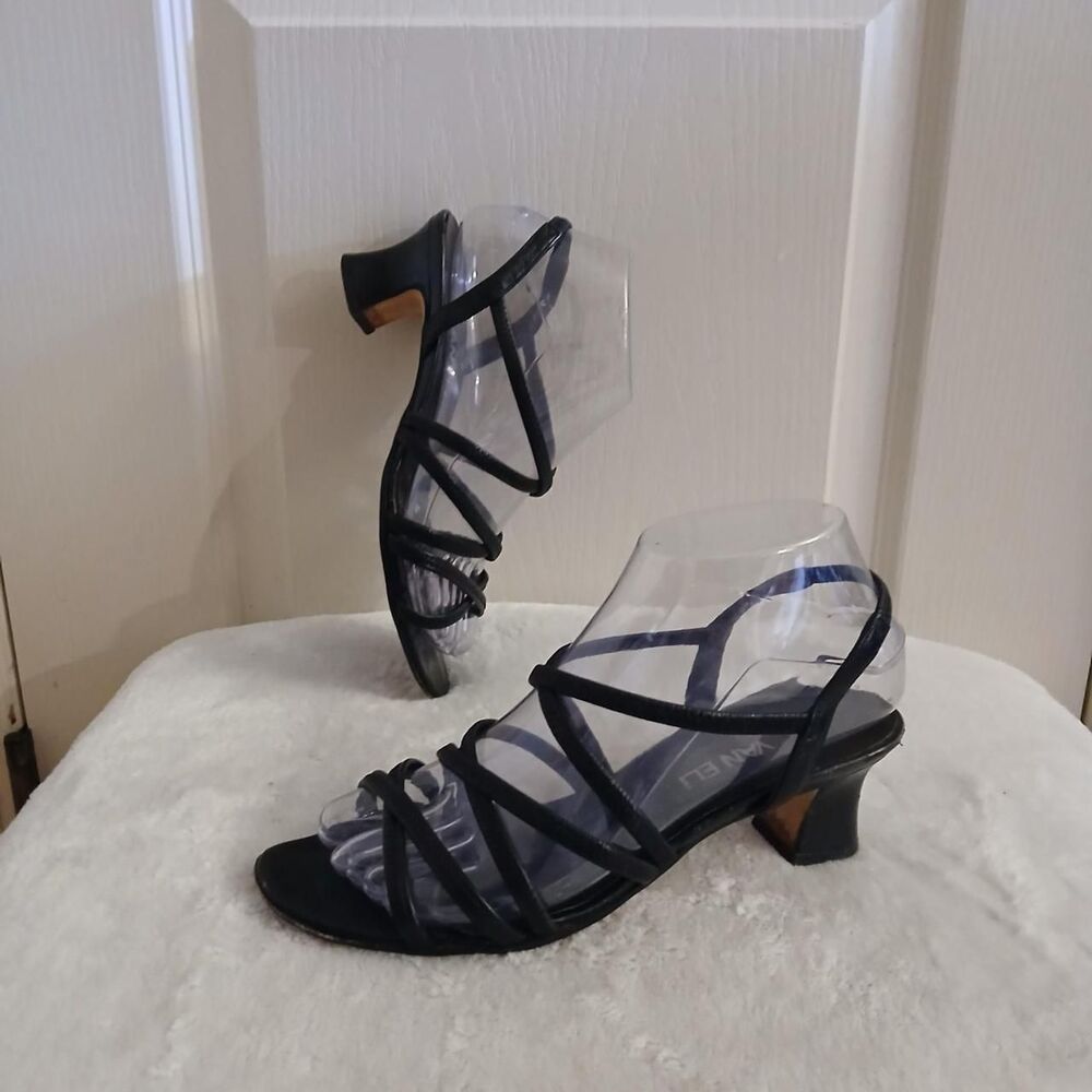 Y2K Vintage VANELi Black Strappy Chunky Block Kitten Heel Sandals 7 Retro